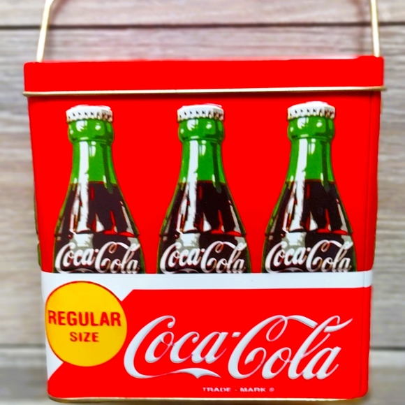 Vintage Coca-Cola tin collectible box - Picture 1 of 1